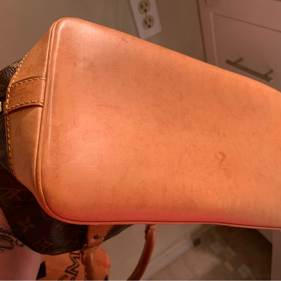 Lv Monogram - Picture 5 of 5